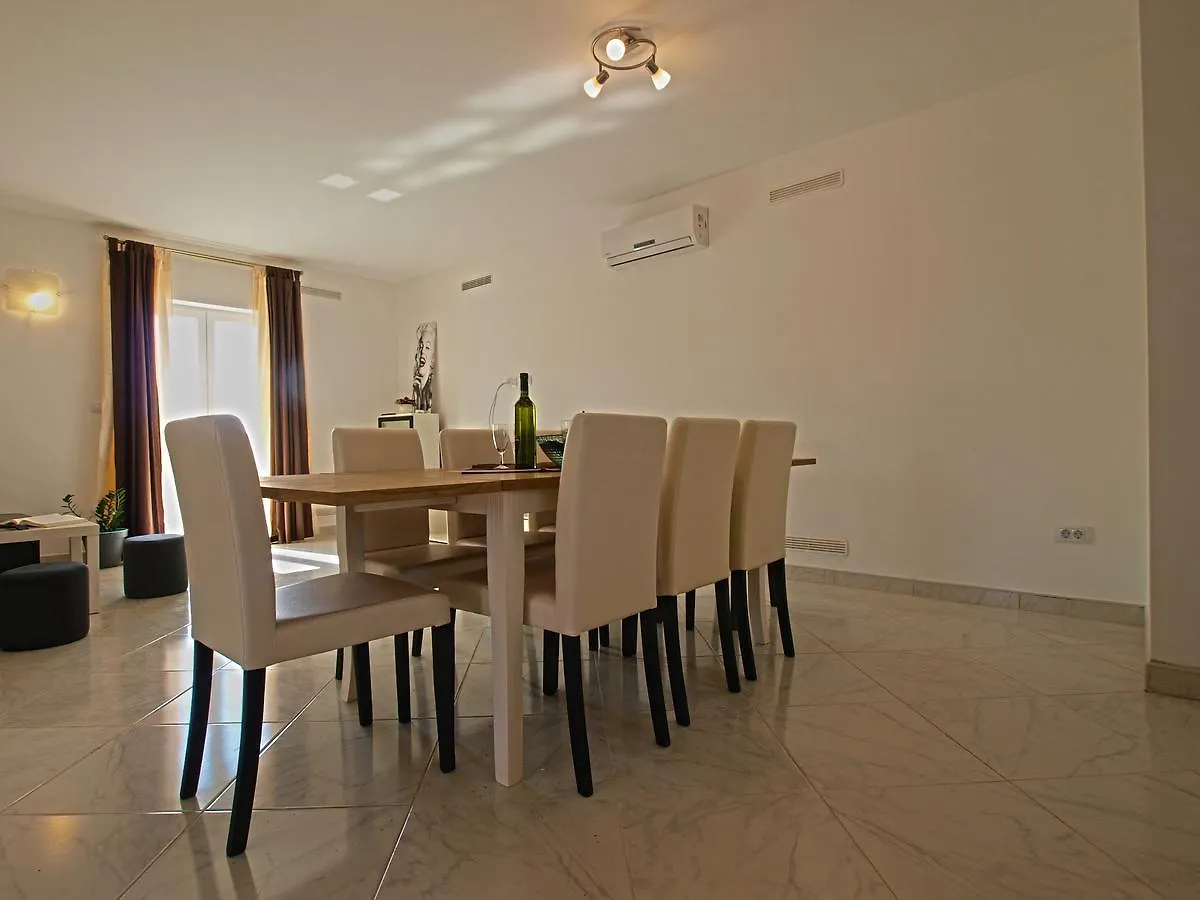 House Andrej 1372 Villa Medulin Croatia
